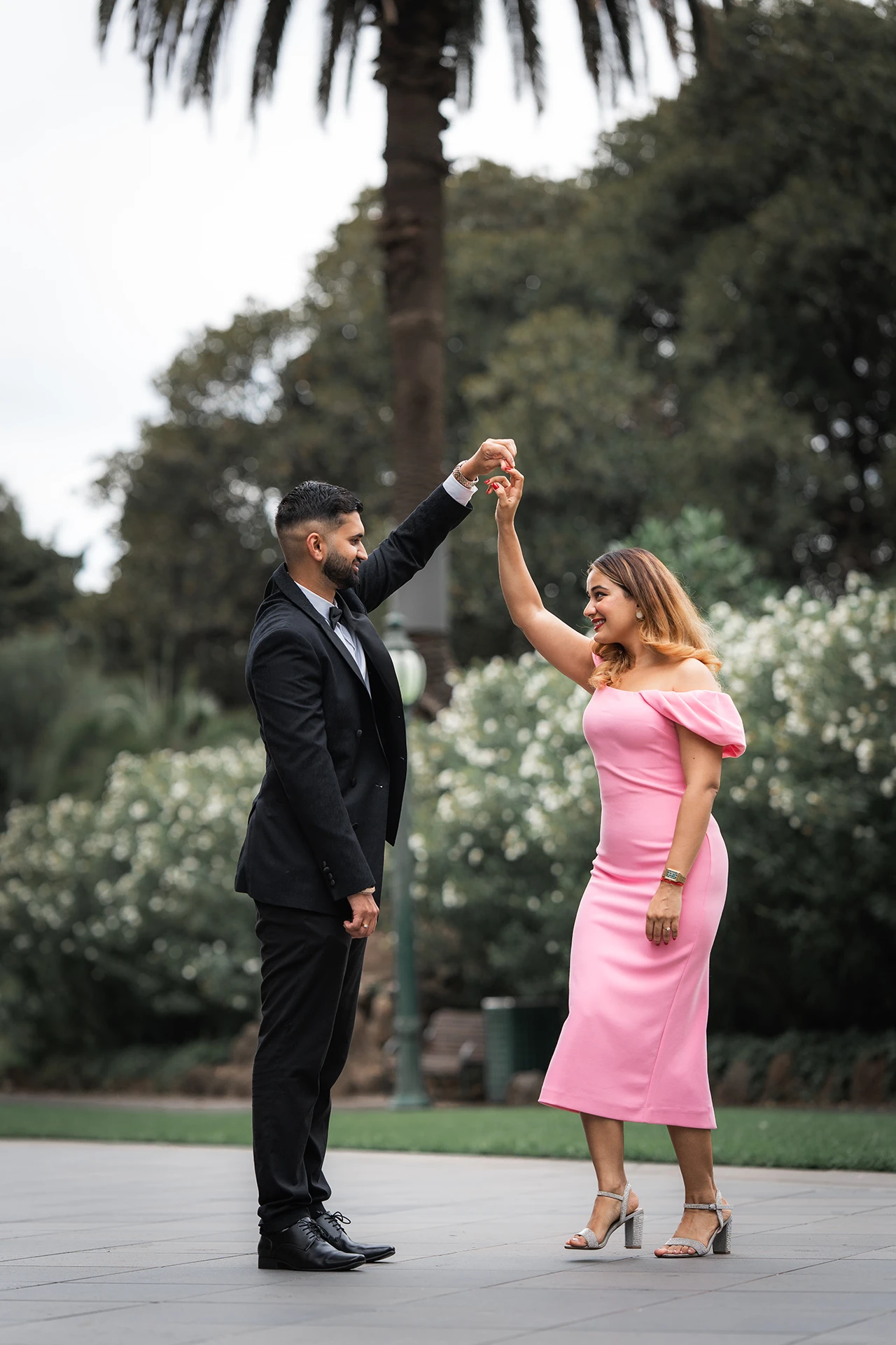 Elegant pre-wedding portrait of an Indian couple in Melbourne
